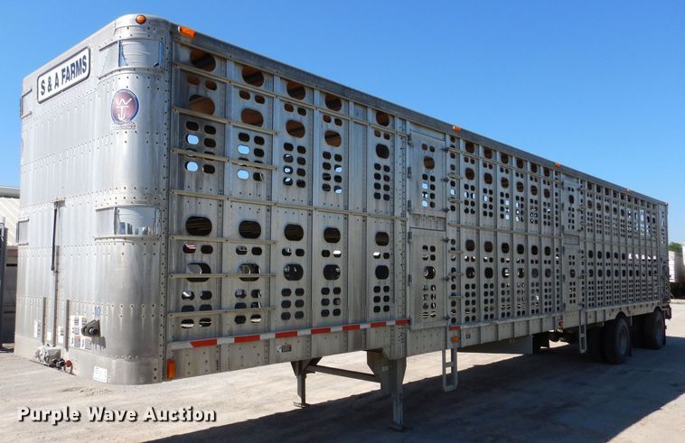 image for item DK2025 2006 Wilson PSADL-400P  livestock trailer