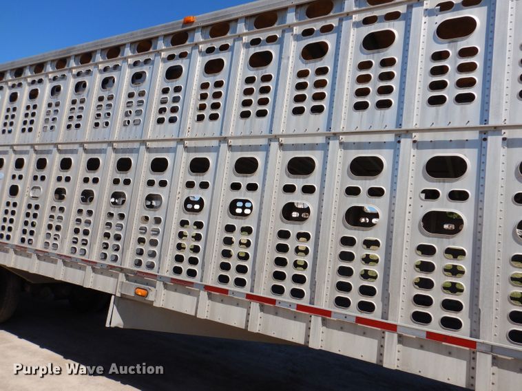 image for item DK2025 2006 Wilson PSADL-400P  livestock trailer