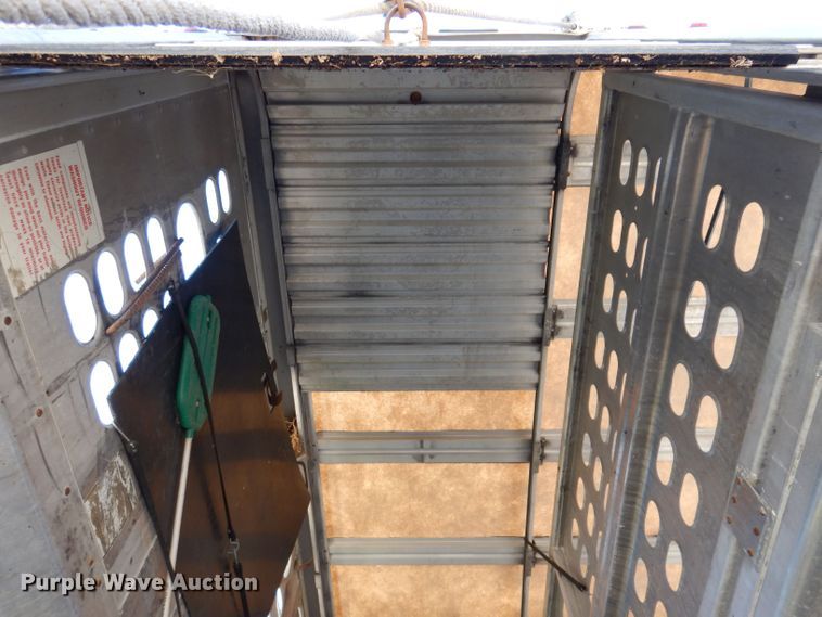 image for item DK2025 2006 Wilson PSADL-400P  livestock trailer