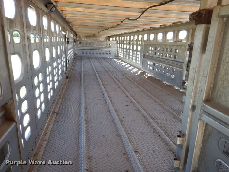 image for item DK2025 2006 Wilson PSADL-400P  livestock trailer