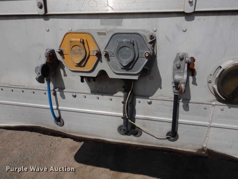 image for item DK2026 2004 M.H. EBY TransPork  livestock trailer