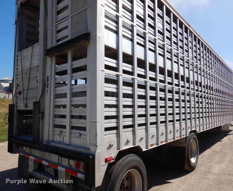 image for item DK2026 2004 M.H. EBY TransPork  livestock trailer