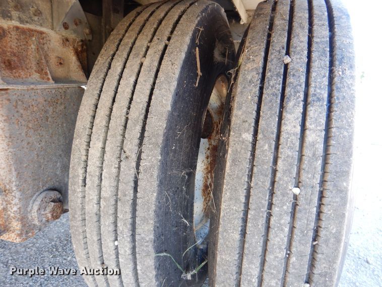 image for item DK2026 2004 M.H. EBY TransPork  livestock trailer