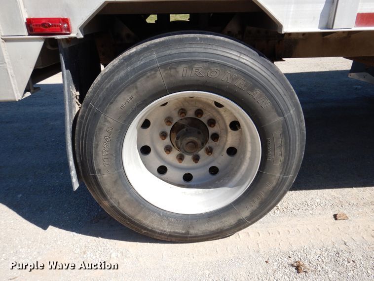 image for item DK2026 2004 M.H. EBY TransPork  livestock trailer