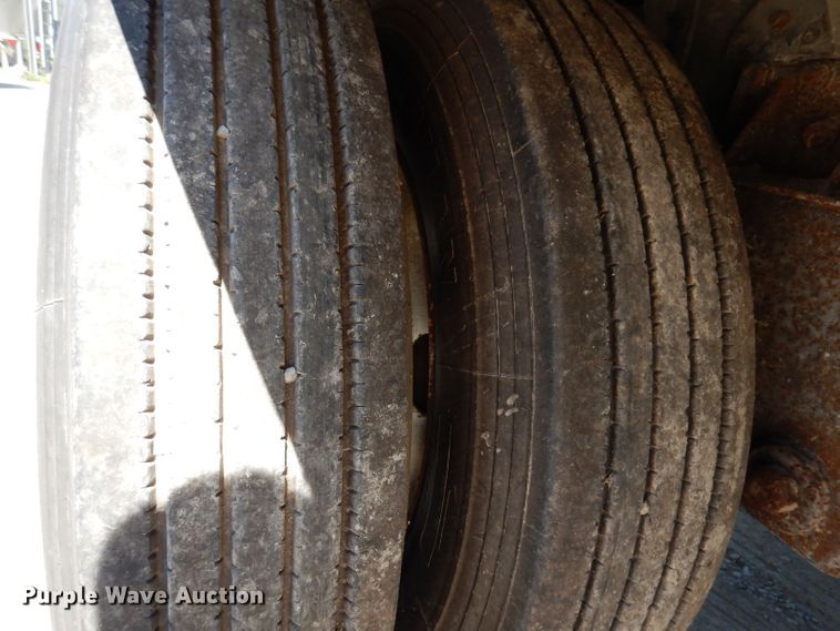 image for item DK2026 2004 M.H. EBY TransPork  livestock trailer