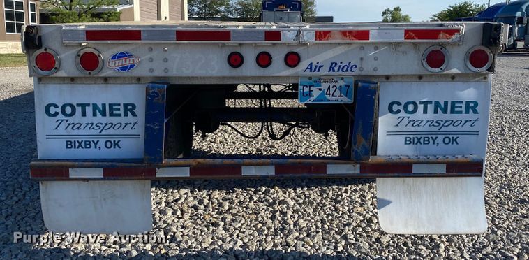 image for item DK6391 2002 Utility Trailers FLBD  flatbed trailer