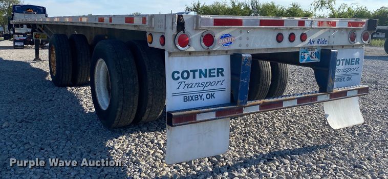 image for item DK6391 2002 Utility Trailers FLBD  flatbed trailer