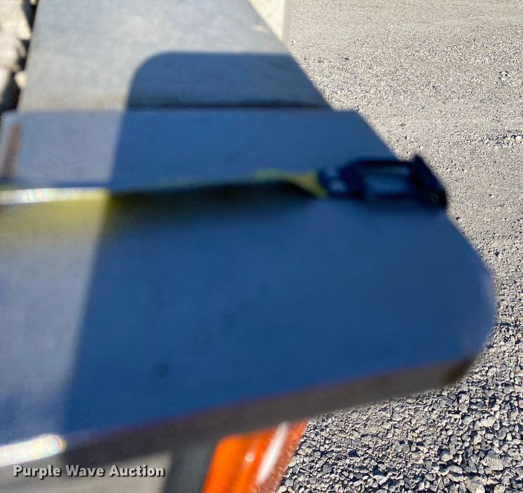 image for item DK6391 2002 Utility Trailers FLBD  flatbed trailer