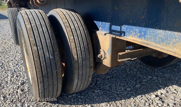 image for item DK6391 2002 Utility Trailers FLBD  flatbed trailer