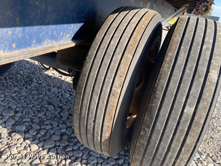 image for item DK6391 2002 Utility Trailers FLBD  flatbed trailer