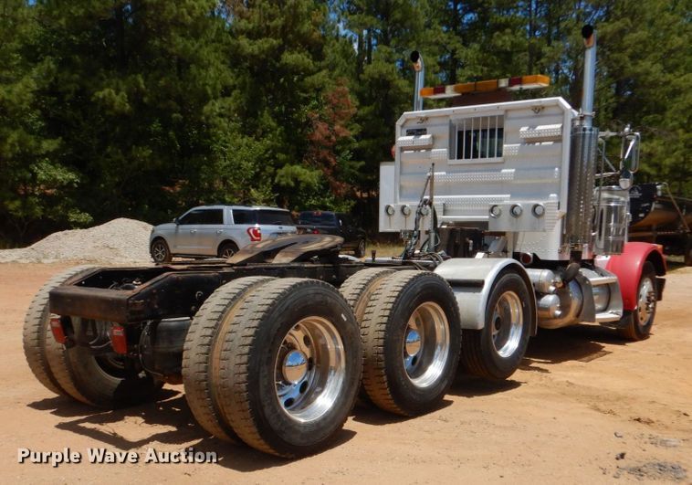 image for item DK6995 2003 Peterbilt 379  semi truck