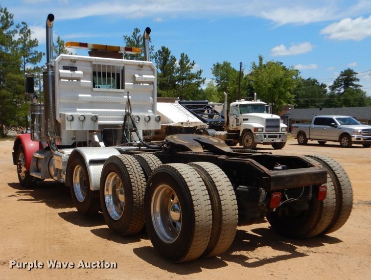 image for item DK6995 2003 Peterbilt 379  semi truck
