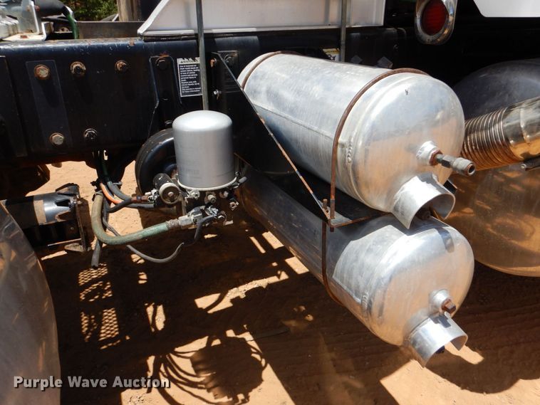 image for item DK6995 2003 Peterbilt 379  semi truck