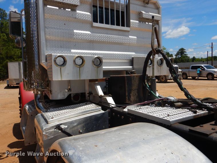 image for item DK6995 2003 Peterbilt 379  semi truck