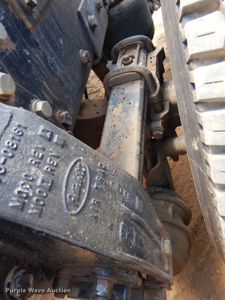 image for item DK6995 2003 Peterbilt 379  semi truck