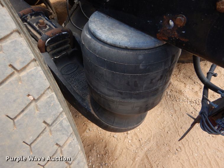 image for item DK6995 2003 Peterbilt 379  semi truck