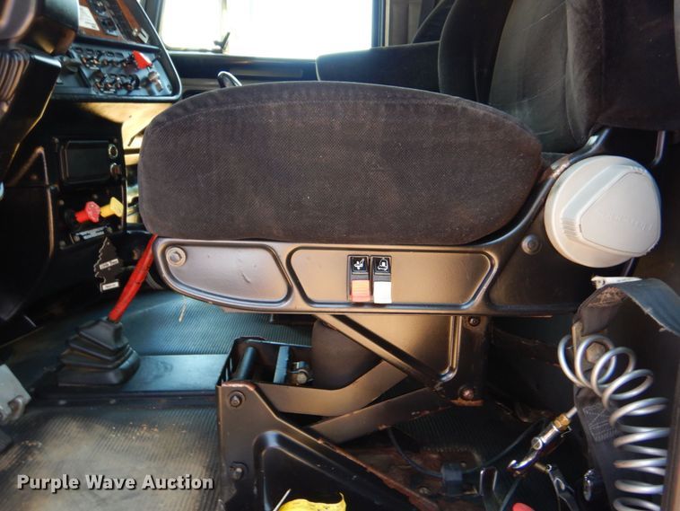 image for item DK6995 2003 Peterbilt 379  semi truck