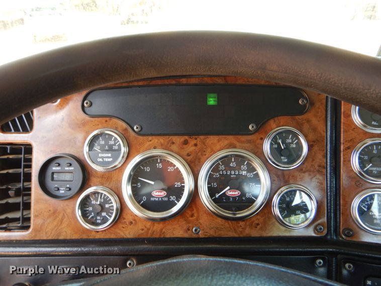 image for item DK6995 2003 Peterbilt 379  semi truck