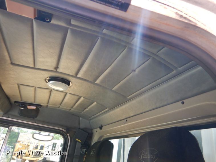 image for item DK6995 2003 Peterbilt 379  semi truck