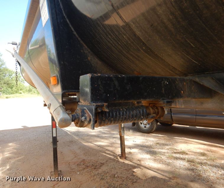 image for item DK6997 2017 Armor Lite SHD32  end dump trailer