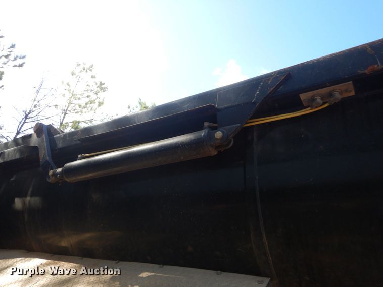 image for item DK6997 2017 Armor Lite SHD32  end dump trailer