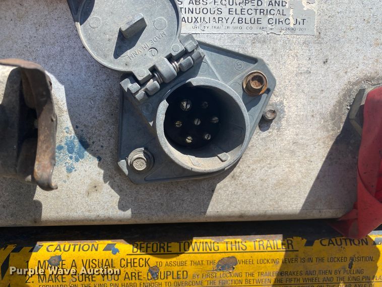 image for item DM4094 2003 Utility Trailer MFG FLBD  flatbed trailer