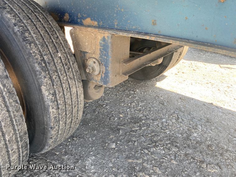 image for item DM4094 2003 Utility Trailer MFG FLBD  flatbed trailer