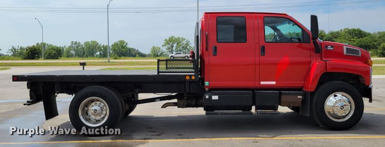 image for item DM8011 2004 Chevrolet C7500  Crew Cab flatbed truck