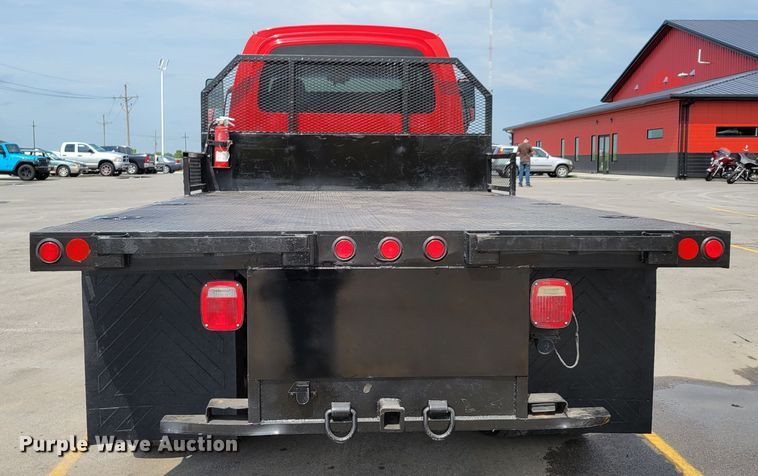 image for item DM8011 2004 Chevrolet C7500  Crew Cab flatbed truck