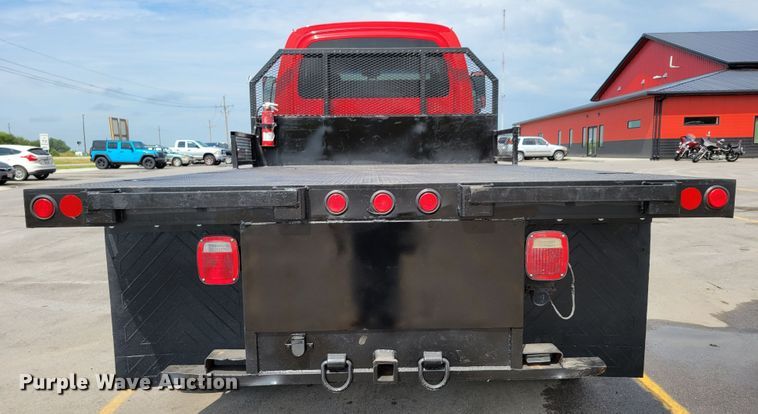 image for item DM8011 2004 Chevrolet C7500  Crew Cab flatbed truck