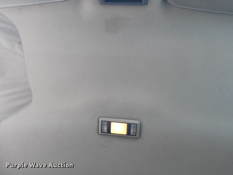 image for item DM8011 2004 Chevrolet C7500  Crew Cab flatbed truck