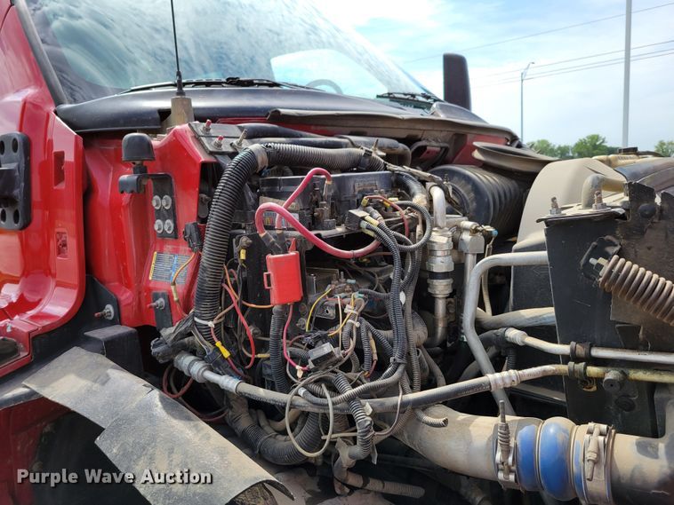 image for item DM8011 2004 Chevrolet C7500  Crew Cab flatbed truck