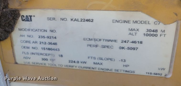 image for item DM8011 2004 Chevrolet C7500  Crew Cab flatbed truck