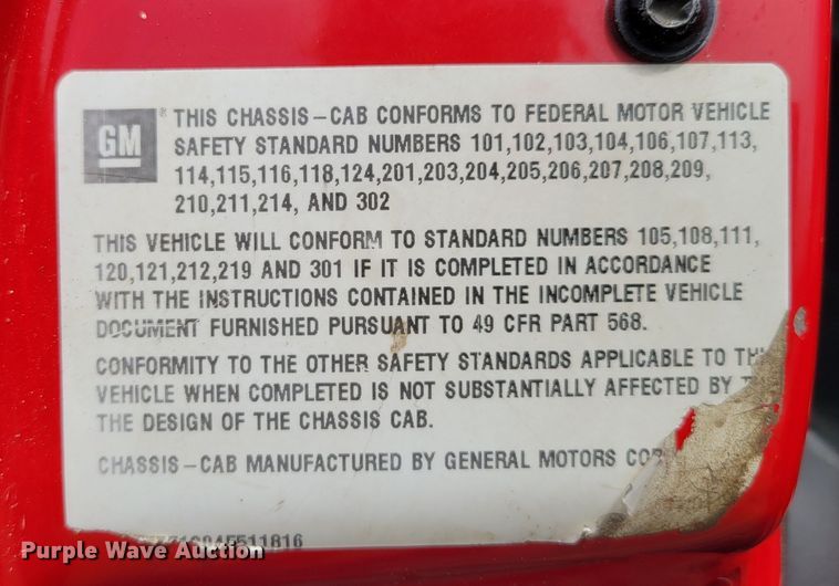 image for item DM8011 2004 Chevrolet C7500  Crew Cab flatbed truck