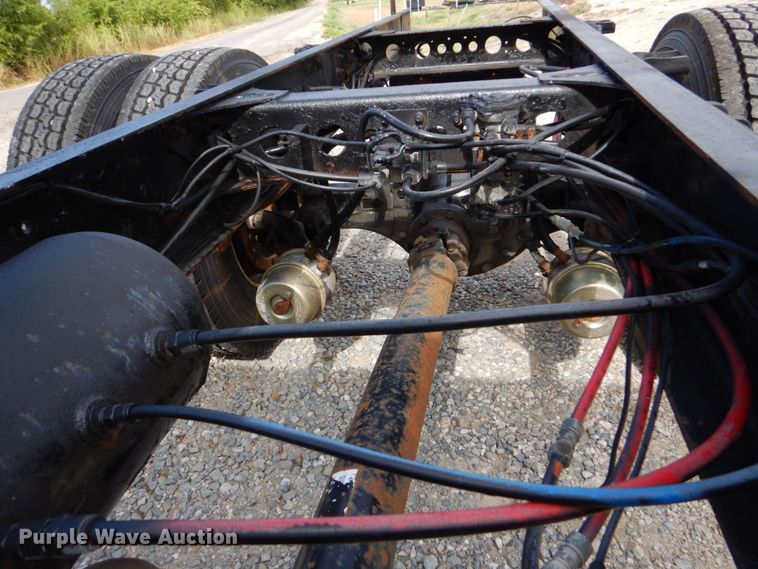 image for item DO1507 2007 Hino 308  truck cab and chassis