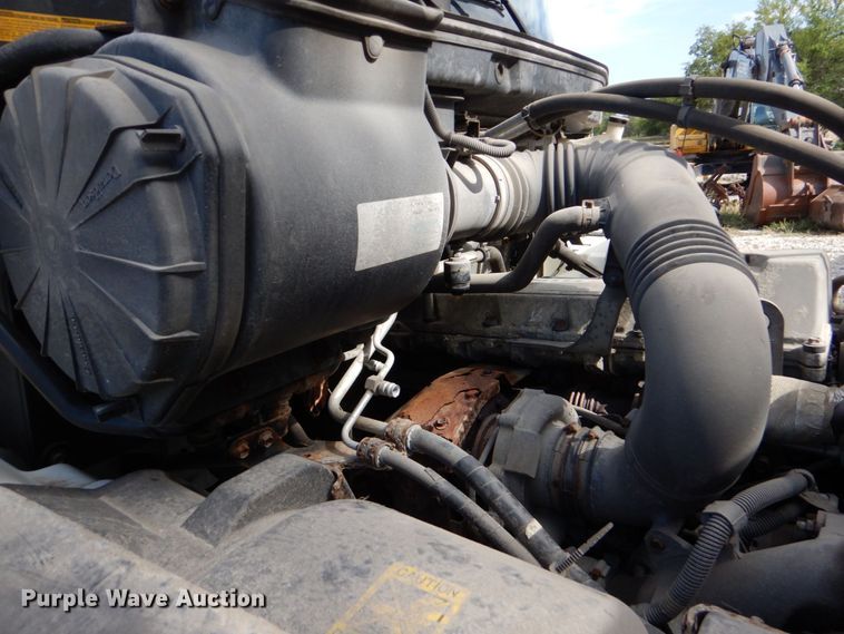 image for item DO1507 2007 Hino 308  truck cab and chassis