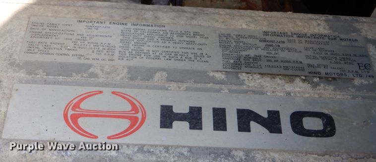 image for item DO1507 2007 Hino 308  truck cab and chassis