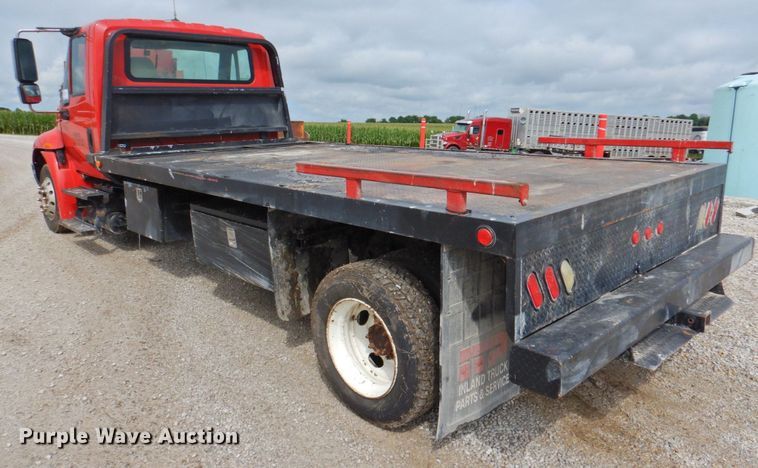 image for item DP4820 2003 International 4300  dump flatbed truck