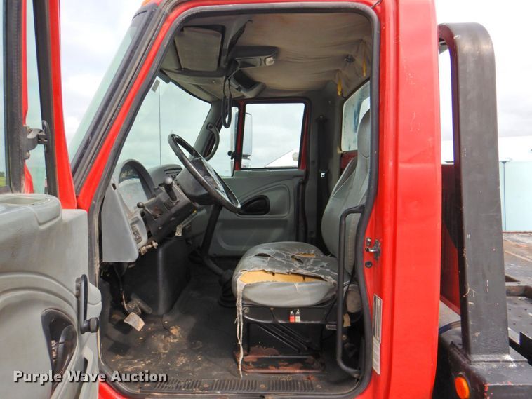 image for item DP4820 2003 International 4300  dump flatbed truck