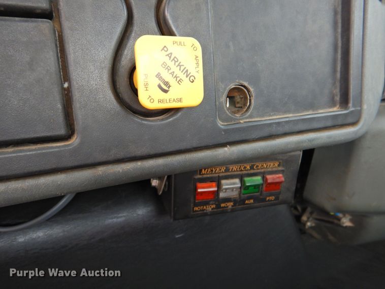 image for item DP4820 2003 International 4300  dump flatbed truck