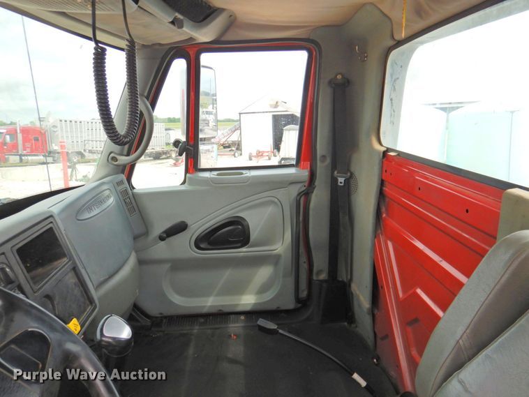 image for item DP4820 2003 International 4300  dump flatbed truck