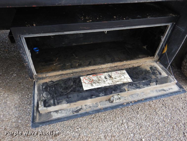 image for item DP4820 2003 International 4300  dump flatbed truck