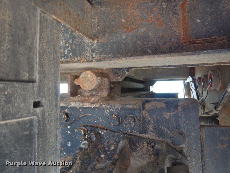 image for item DP4820 2003 International 4300  dump flatbed truck