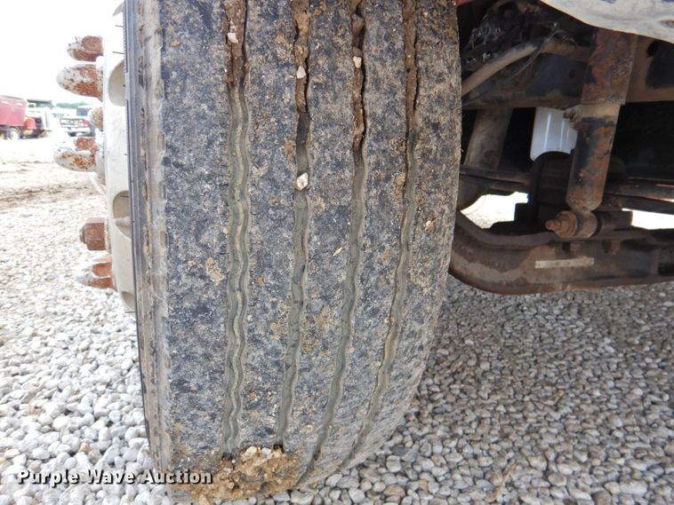 image for item DP4820 2003 International 4300  dump flatbed truck