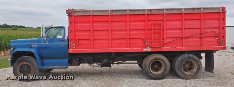 image for item DP4822 1977 GMC 6500  grain truck