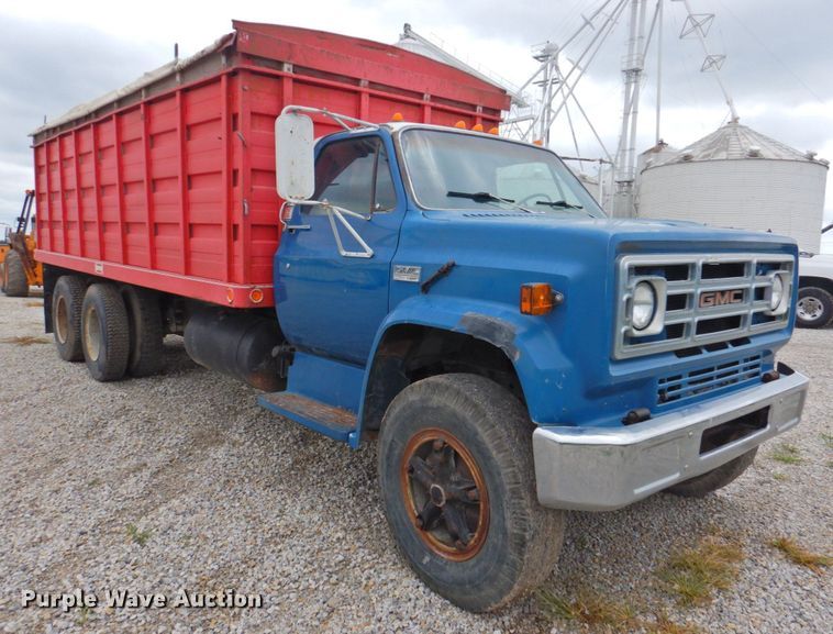 image for item DP4822 1977 GMC 6500  grain truck