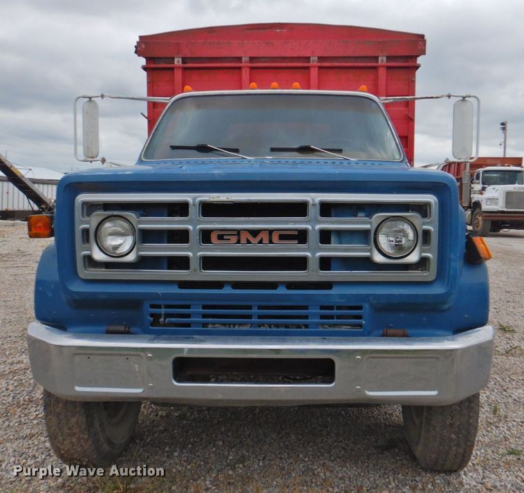 image for item DP4822 1977 GMC 6500  grain truck