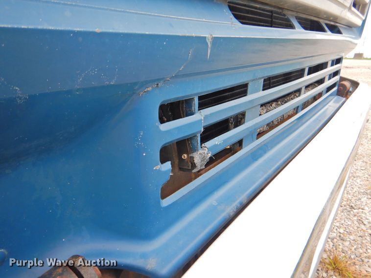 image for item DP4822 1977 GMC 6500  grain truck