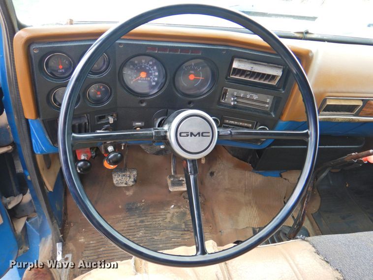 image for item DP4822 1977 GMC 6500  grain truck