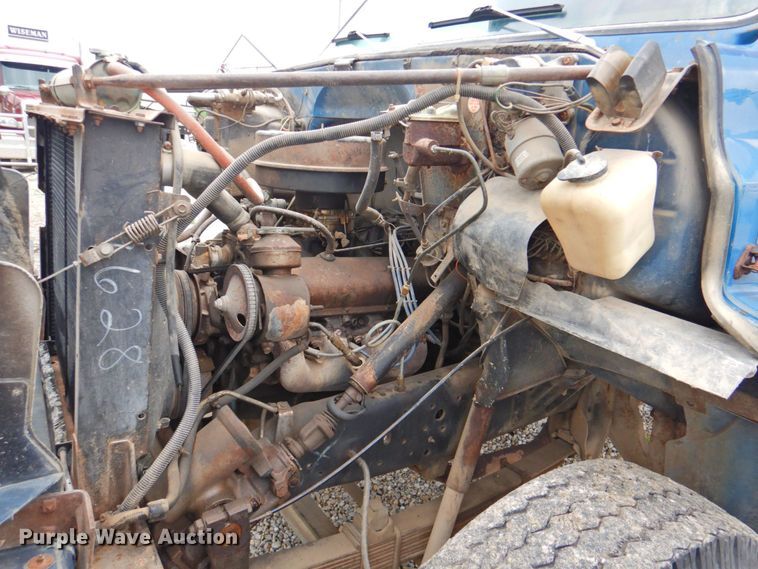 image for item DP4822 1977 GMC 6500  grain truck